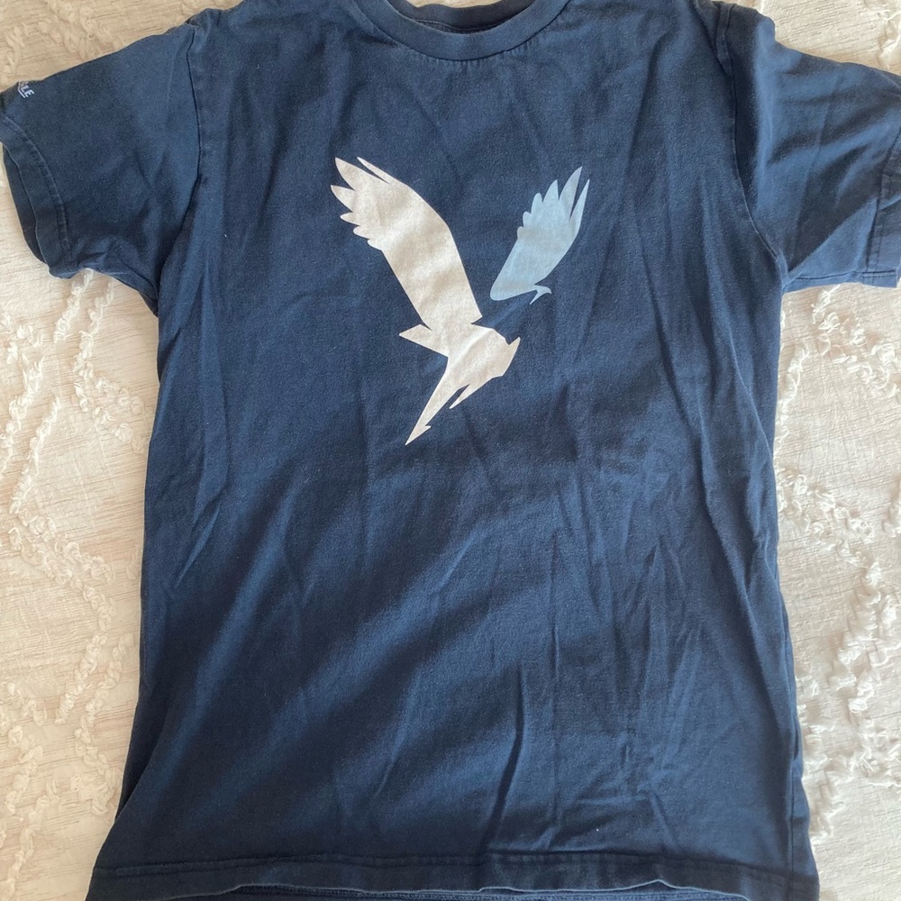 Bundle of three men’s  American Eagle t-shirts XS. One blue, one gray, one black